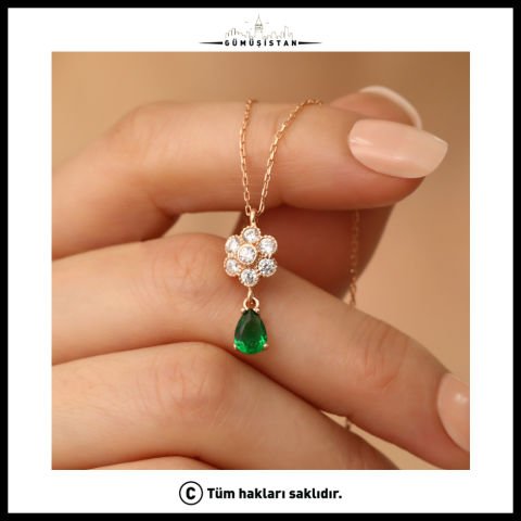 925 Ayar Gümüş Yeşil Taşlı Çiçek Kolye
