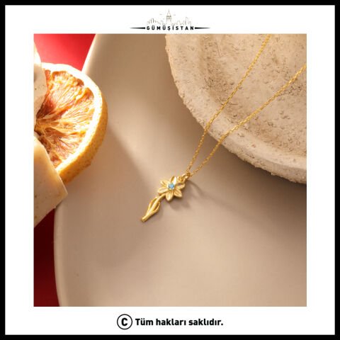 925 Ayar Gümüş Nergis & Mart Doğum Taşı Kolyesi