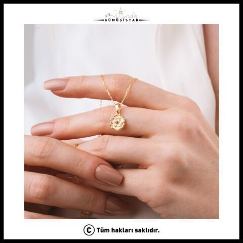 925 Ayar Gümüş Karanfil Çiçeği Ocak Ayı Minimal Doğum Taşı Kolyesi