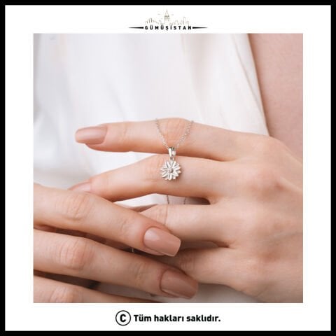 925 Ayar Gümüş Papatya Çiçeği Nisan Ayı Minimal Doğum Taşı Kolyesi