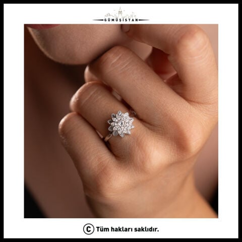 925 Ayar Gümüş Zirkon Taşlı Çiçek Ayarlanabilir Kadın Yüzük