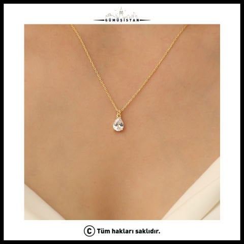 925 Ayar Gümüş Beyaz Taşlı Damla Kolye