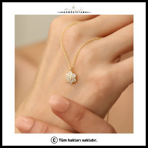 925 Ayar Gümüş Beyaz Taşlı Çiçek Kolye