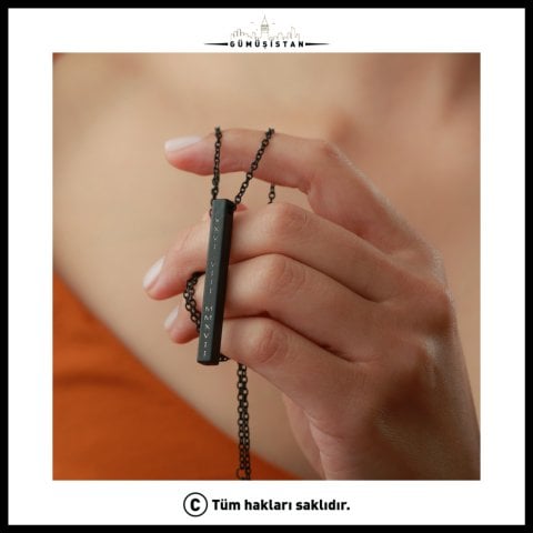 Kişiye Özel Roma Rakamlı Tarih Kolyesi – Siyah Bar Unisex Bijuteri Kolye