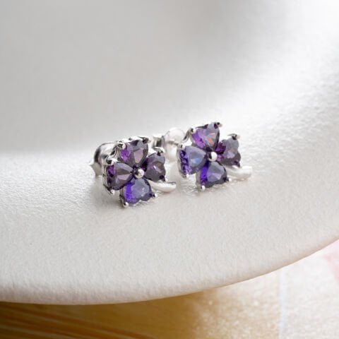 925 Ayar Gümüş Mor Taşlı Kalp Detaylı Yonca Küpe