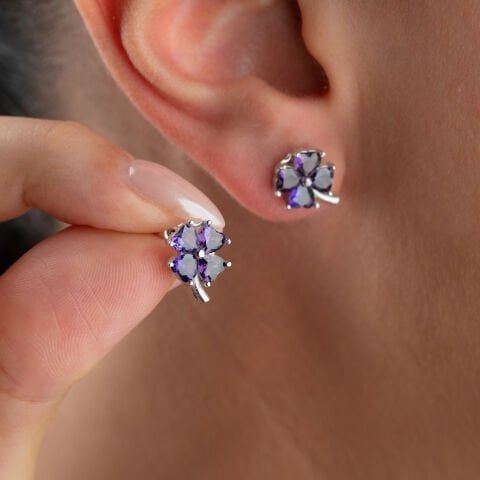 925 Ayar Gümüş Mor Taşlı Kalp Detaylı Yonca Küpe