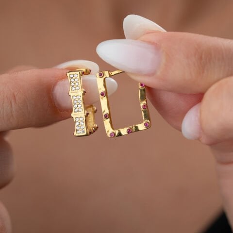 925 Ayar Gümüş Altın Kaplama Baget Formlu Pembe Taşlı Halka Küpe