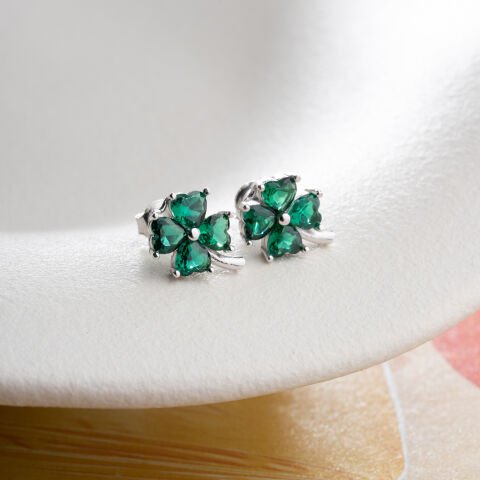 925 Ayar Gümüş Kalp Kesim Zirkon Taşlı Şans Yoncası Küpe