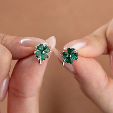 925 Ayar Gümüş Kalp Kesim Zirkon Taşlı Şans Yoncası Küpe