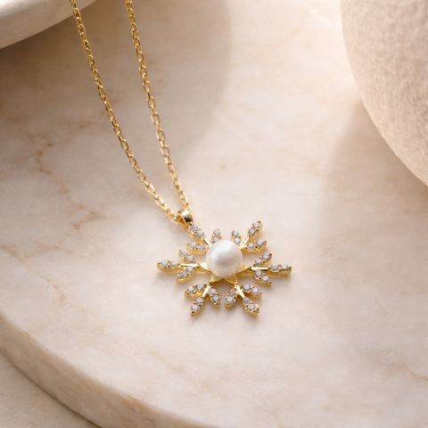 925 Ayar Gümüş Altın Kaplama İncili Kar Tanesi Kolye