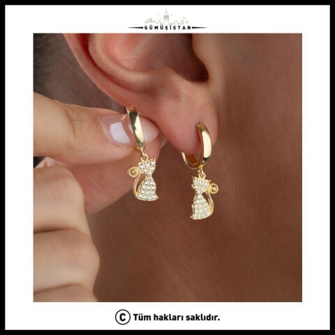 925 Ayar Gümüş Zirkon Taşlı Kedi Küpe – Sallantılı Gold Renk Kadın Küpe