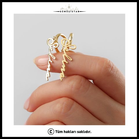 925 Ayar Gümüş Kişiye Özel İtalik İsimli Küpe (Gold)
